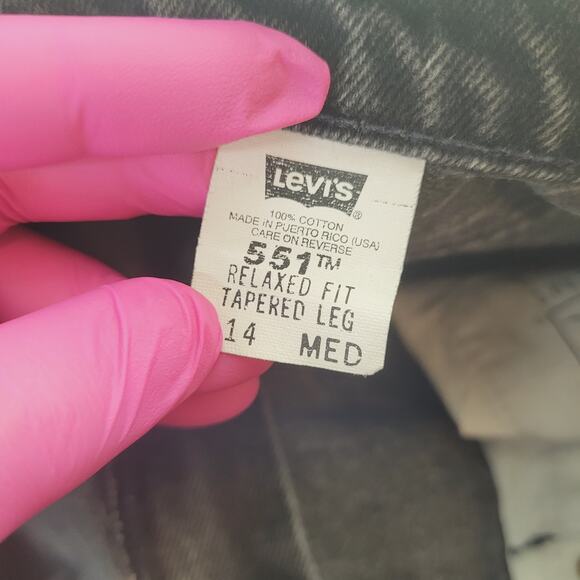 Vintage 90s Levi's 551 Jeans 32 Waist Made in USA Faded Black Mom Jean High Rise - Picture 6 of 7